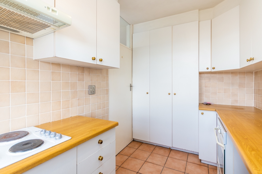 1 Bedroom Property for Sale in Wynberg Upper Western Cape